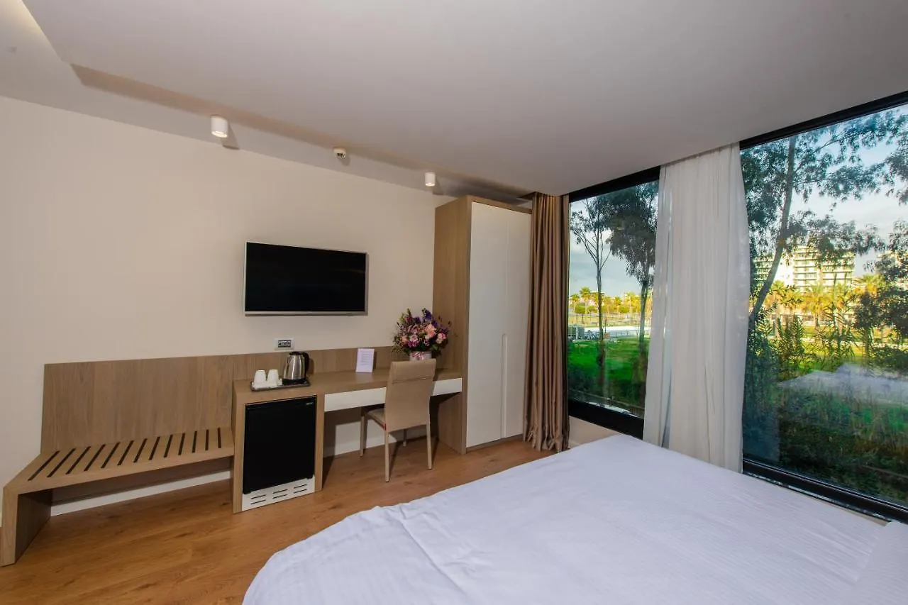 Marina Premium Hotel & Apartment Vlorë