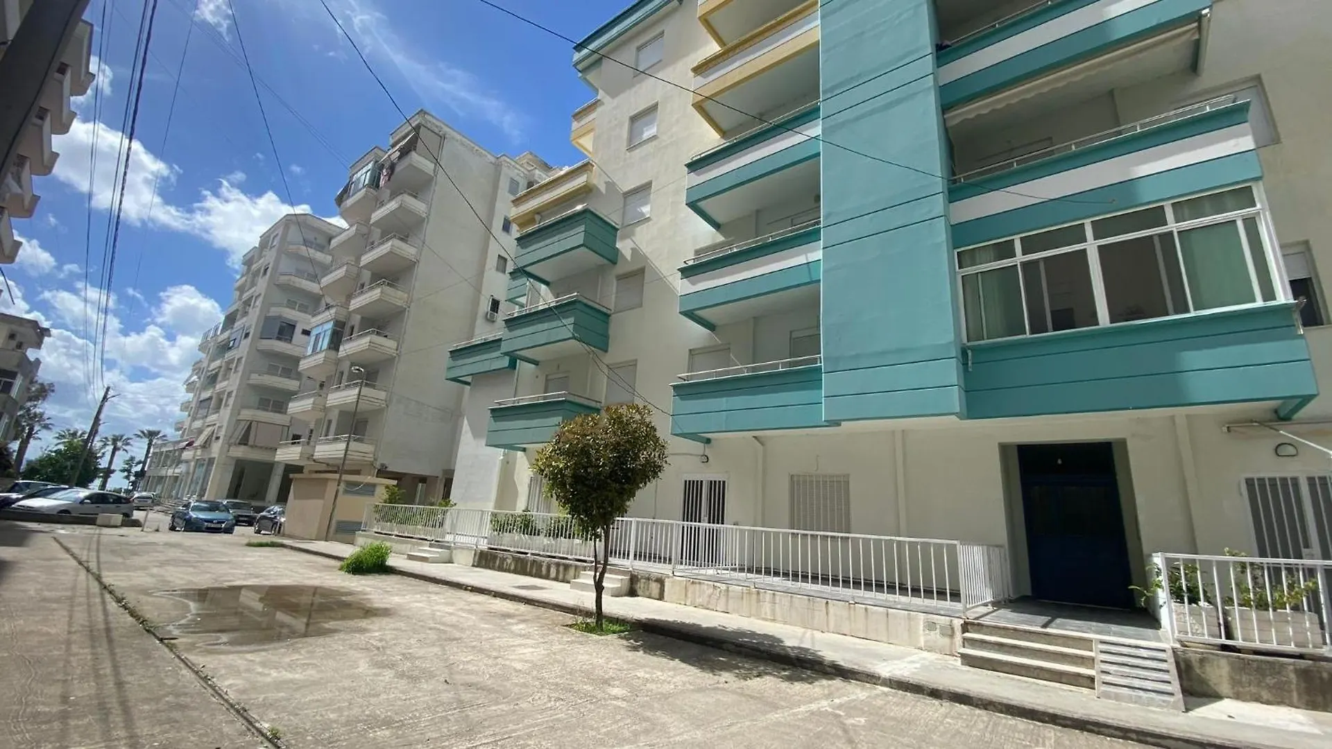 Marina Premium Hotel & Apartment Vlorë 4*,