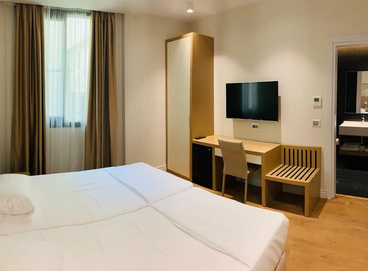 ****  Marina Premium Hotel & Apartment Vlorë Albanië